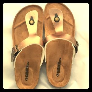 NEW Gander Mountain North Shore Poplar Size 9